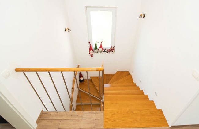 Casa de 5 quartos em Kaštela com piscina privada e jardim - Foto 35