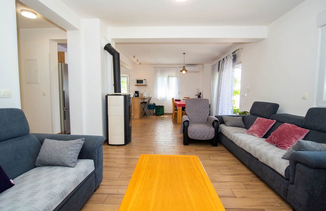 Casa de 5 quartos em Kaštela com piscina privada e jardim - Foto 8