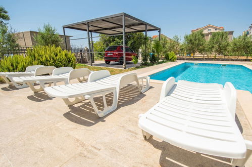 Photo 40 - Maison de 4 chambres à Kaštela avec piscine privée et jardin