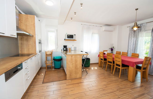 Casa de 5 quartos em Kaštela com piscina privada e jardim - Foto 19