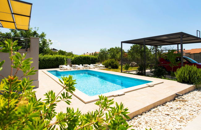 Casa de 5 quartos em Kaštela com piscina privada e jardim - Foto 2