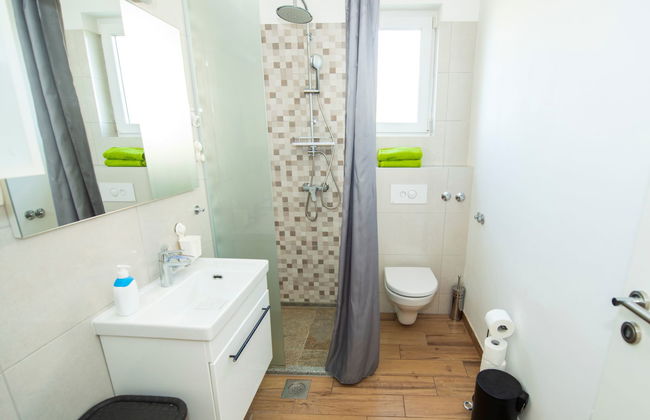 Casa de 5 quartos em Kaštela com piscina privada e jardim - Foto 32