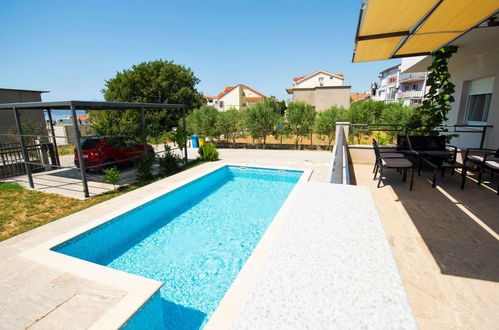 Photo 36 - Maison de 4 chambres à Kaštela avec piscine privée et vues à la mer