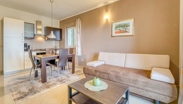 Apartamento de 2 quartos em Mošćenička Draga com piscina e jardim - Foto 5
