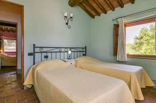 Photo 26 - 3 bedroom Apartment in Castelfiorentino with swimming pool and garden