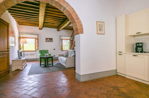 Photo 14 - 3 bedroom Apartment in Castelfiorentino with swimming pool and garden