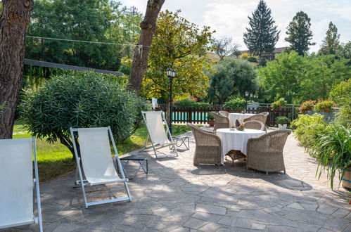 Photo 21 - Appartement de 2 chambres à Vinchio avec piscine et terrasse