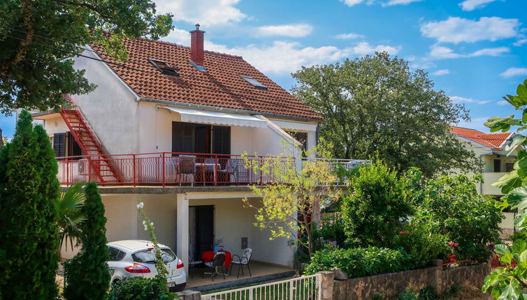 Photo 1 - Appartement de 2 chambres à Omišalj avec jardin