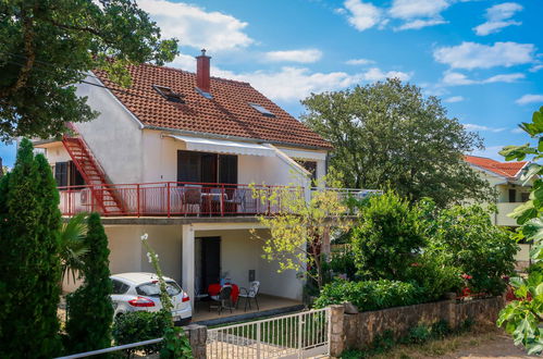 Foto 1 - Apartment mit 2 Schlafzimmern in Omišalj mit blick aufs meer