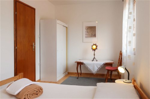 Foto 5 - Appartamento con 2 camere da letto a Omišalj con vista mare