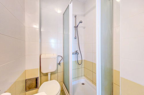 Foto 14 - Apartamento de 2 quartos em Omišalj com jardim