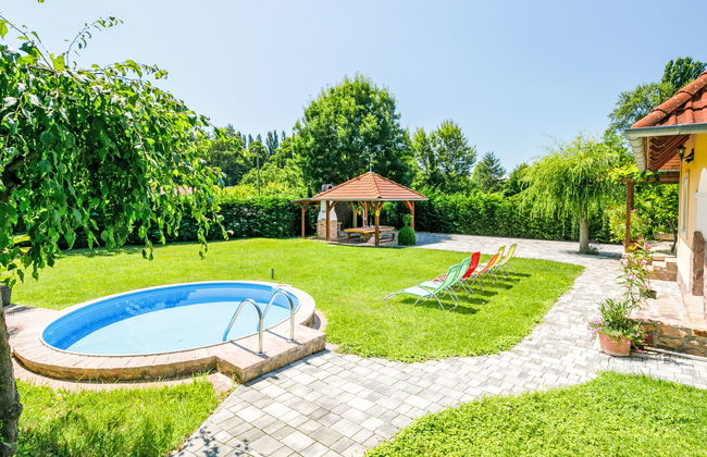 Casa de 4 quartos em Ábrahámhegy com piscina privada e jardim - Foto 38
