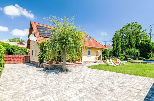 Foto 42 - Casa de 4 quartos em Ábrahámhegy com piscina privada e jardim