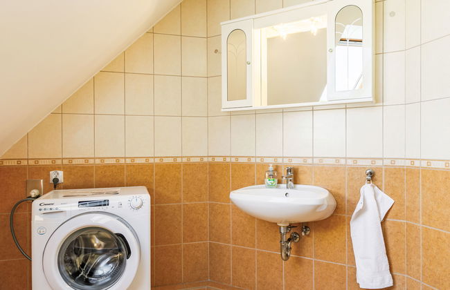 Casa de 4 quartos em Ábrahámhegy com piscina privada e jardim - Foto 28