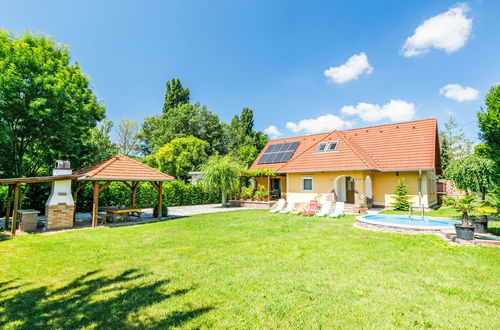 Foto 41 - Casa de 4 quartos em Ábrahámhegy com piscina privada e jardim