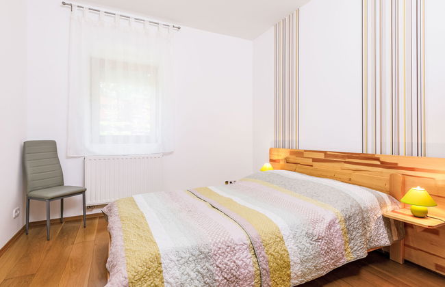 Casa de 4 quartos em Ábrahámhegy com piscina privada e jardim - Foto 13