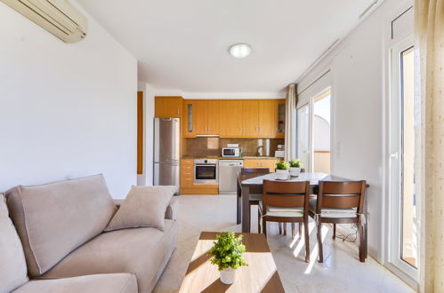 Foto 6 - Apartamento de 2 quartos em Castelló d'Empúries com terraço e vistas do mar