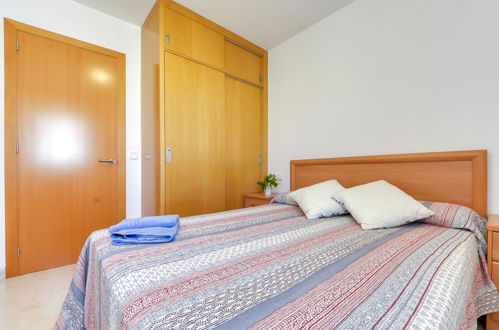 Foto 16 - Apartment mit 2 Schlafzimmern in Castelló d'Empúries mit terrasse und blick aufs meer