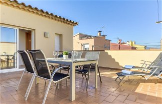 Foto 1 - Appartamento con 2 camere da letto a Castelló d'Empúries con terrazza e vista mare