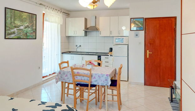 Apartment mit 2 Schlafzimmern in Poreč mit garten und terrasse - Foto 3