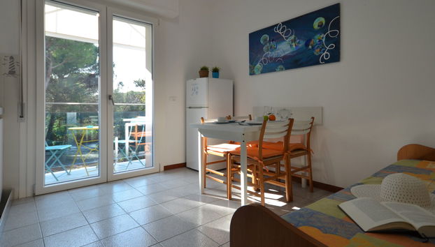 Apartamento de 2 quartos em Lignano Sabbiadoro com piscina e jardim - Foto 5