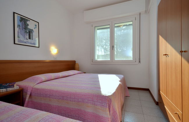 Apartamento de 2 quartos em Lignano Sabbiadoro com piscina e jardim - Foto 9