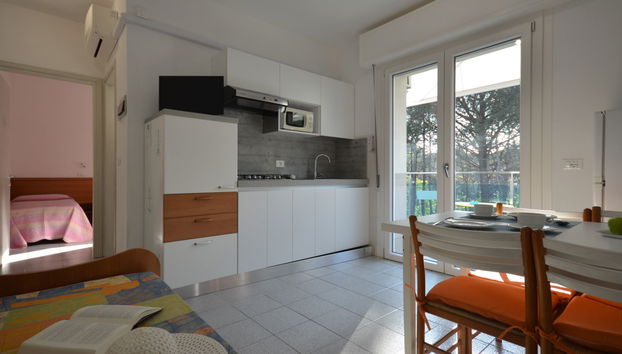 Apartamento de 2 quartos em Lignano Sabbiadoro com piscina e jardim - Foto 4