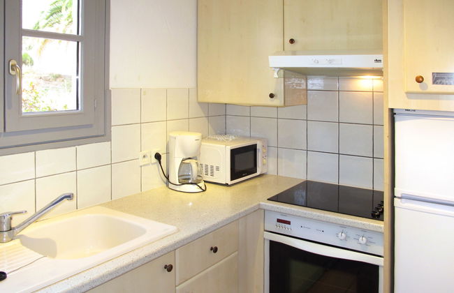 Apartamento de 1 quarto em Saint-Raphaël com piscina e jardim - Foto 8