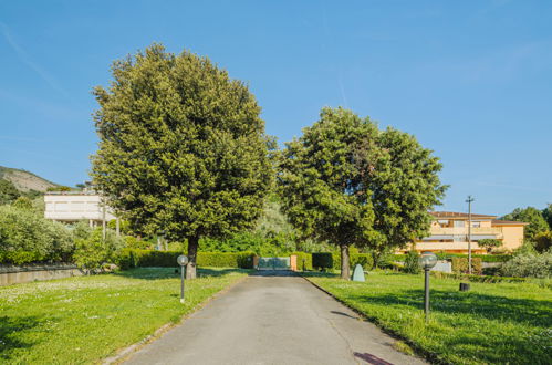 Foto 30 - Appartamento con 2 camere da letto a Massarosa con giardino e terrazza