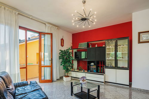 Foto 8 - Apartamento de 2 quartos em Massarosa com jardim e terraço