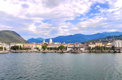 Foto 32 - Casa de 2 quartos em Verbania com jardim e terraço