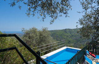 Photo 2 - Maison de 2 chambres à Pietrabruna avec piscine privée et terrasse