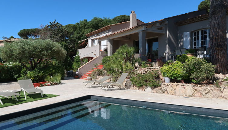 Photo 1 - 4 bedroom House in Sainte-Maxime with private pool and sea view