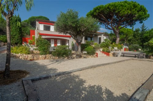 Foto 5 - Casa con 4 camere da letto a Sainte-Maxime con piscina privata e vista mare