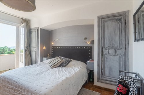 Foto 10 - Casa con 4 camere da letto a Sainte-Maxime con piscina privata e vista mare