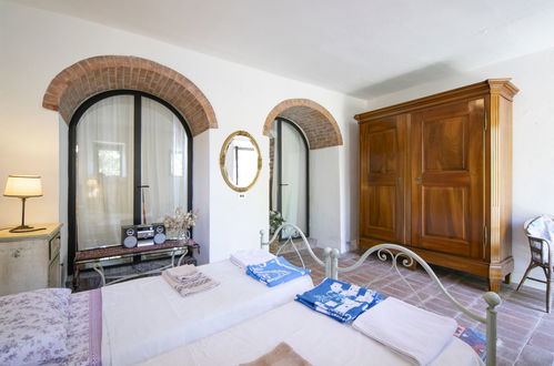 Foto 12 - Casa con 4 camere da letto a San Gimignano con piscina privata e giardino