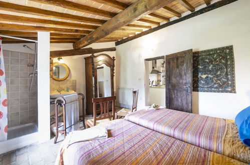 Foto 45 - Haus mit 4 Schlafzimmern in San Gimignano mit privater pool und garten