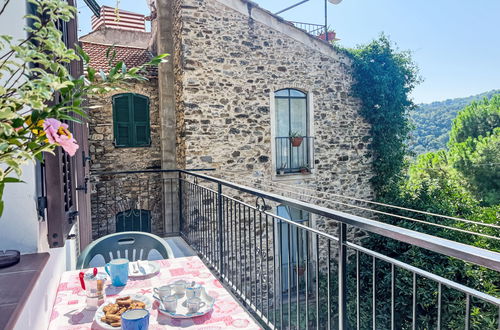 Photo 1 - Maison de 2 chambres à Dolcedo avec jardin et terrasse