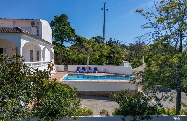 4 bedroom House in Albufeira with private pool and garden - Photo 58
