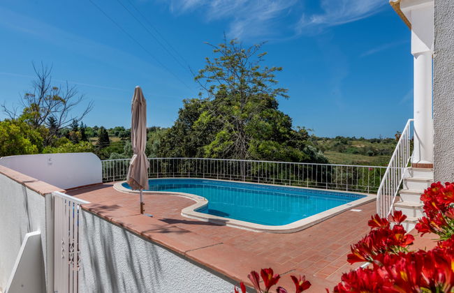 4 bedroom House in Albufeira with private pool and garden - Photo 57