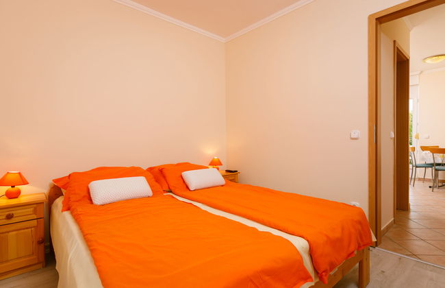 Apartamento de 2 quartos em Balatonlelle com jardim e terraço - Foto 8