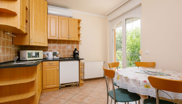 Apartment mit 2 Schlafzimmern in Balatonlelle mit garten und terrasse - Foto 5