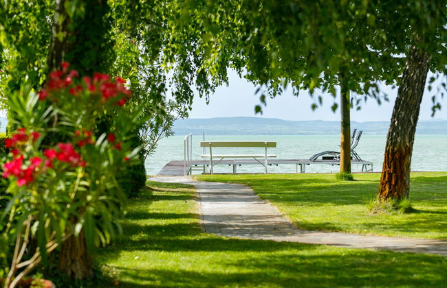 Apartamento de 2 quartos em Balatonlelle com jardim e terraço - Foto 33
