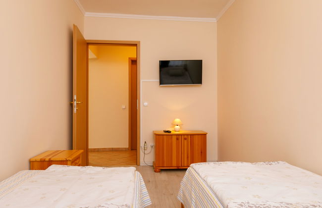 Apartamento de 2 quartos em Balatonlelle com jardim e terraço - Foto 11