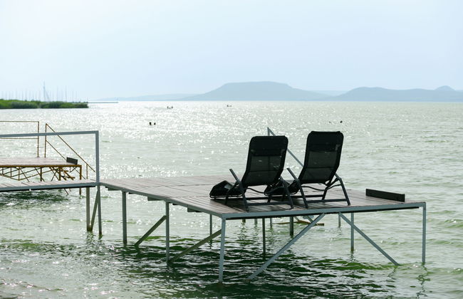 Apartamento de 2 quartos em Balatonlelle com jardim e terraço - Foto 24