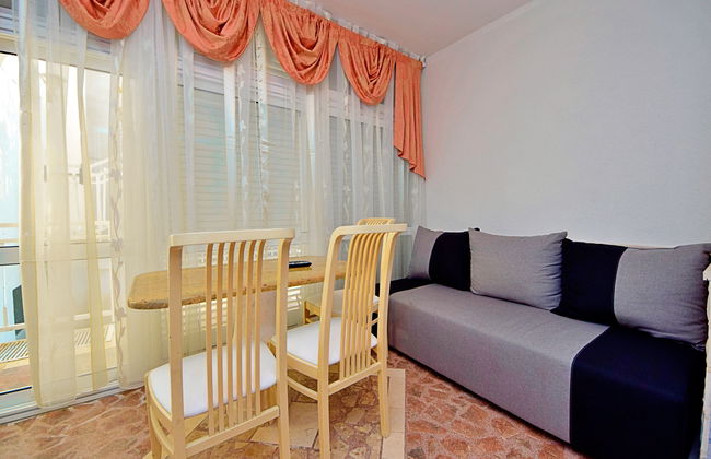 Apartamento de 5 quartos em Sibenik com piscina e jardim - Foto 8