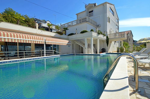 Photo 2 - Appartement de 3 chambres à Sibenik avec piscine et jardin