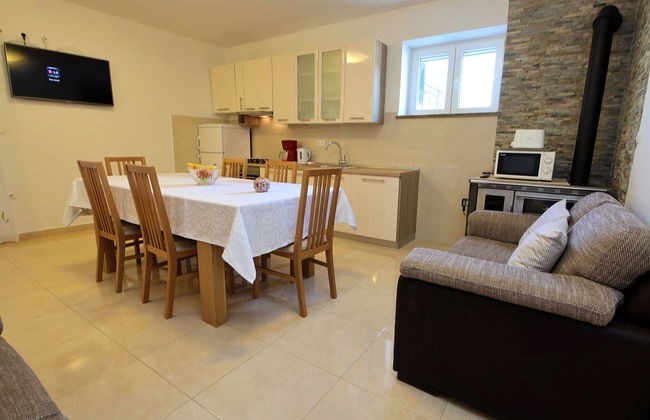 Casa de 4 quartos em Trilj com piscina privada e jardim - Foto 25