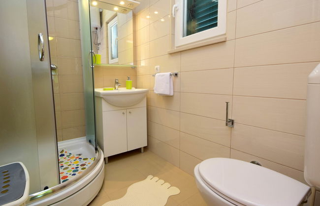 Casa de 4 quartos em Trilj com piscina privada e jardim - Foto 17