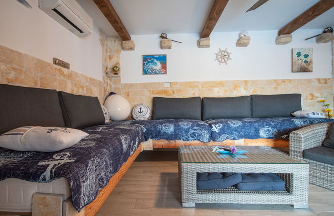 Casa de 5 quartos em Novi Vinodolski com piscina privada e terraço - Foto 8